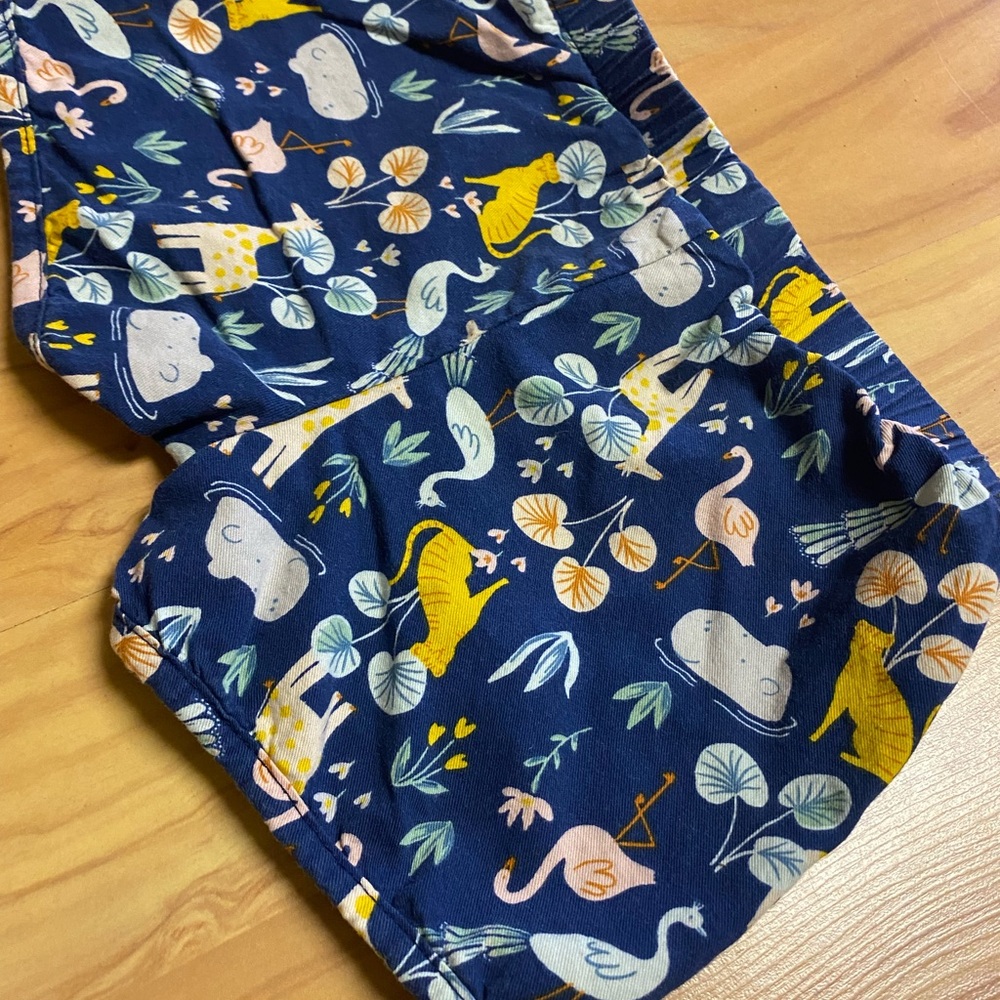 Girls Carter’s Navy Blue Safari Print Shorts 3T - Picture 6 of 6